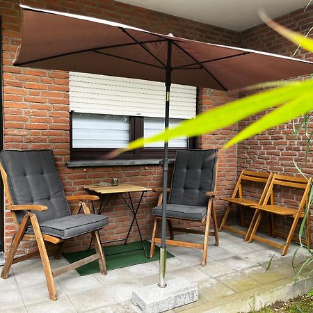 Katarinas House Mit 2 Fewo Stilvoll, Gemuetlich & Zentral Boxspringbett, Parkplatz, Balkon Oder Garten Moers Luaran gambar
